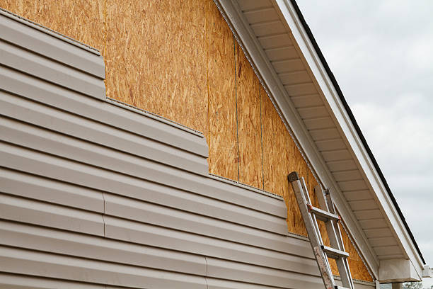 24/7 Emergency Siding experts in Akron, NY